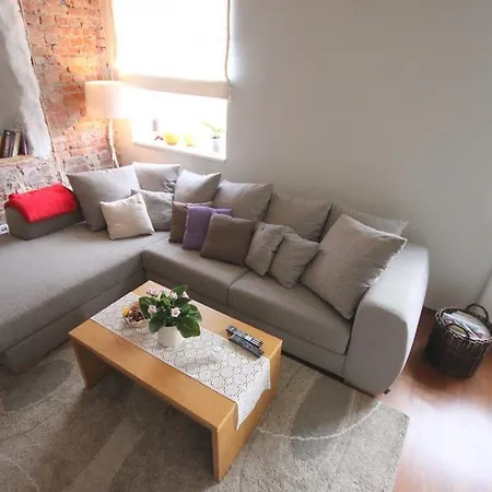 Rueuetli Apartment Apartamento *