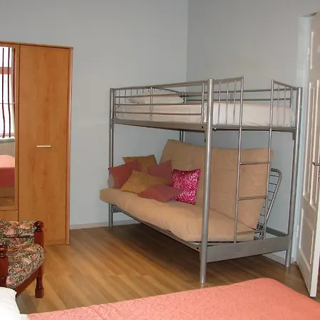 Rueuetli Apartment Apartamento
