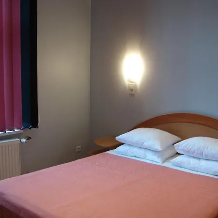 Apartamento Rueuetli Apartment *